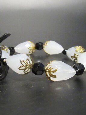 Vintage Black & White Faceted Beaded Stretch Bracelet with Gold Filigree Accents